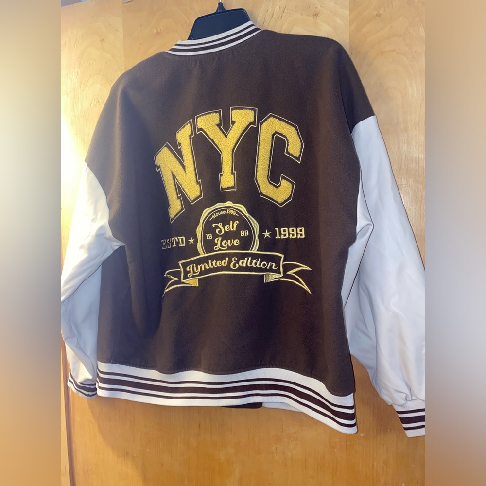 VINE AND VALLEY Brown/Tan & Gold Lined NYC LIMITED EDITION Varsity Jacket - Picture 4 of 6